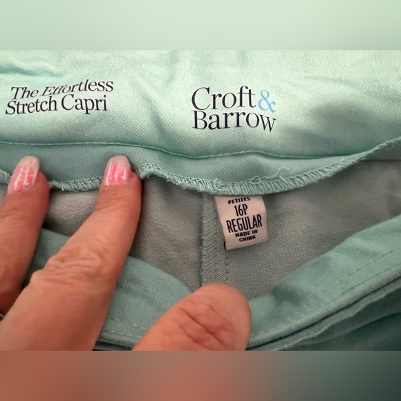 Croft & Barrow|Capris|Size 16P - Picture 6 of 8
